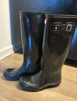 Hunter Black Boots thumbnail 2