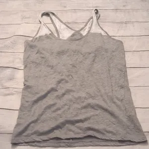 Alo yoga gray and white tank top size small petit thumbnail 1