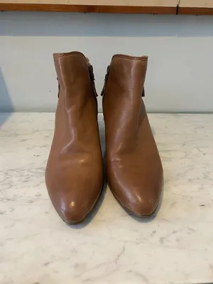 Frye Judith Boots Womens Size 8.5 Brown Leather Ankle Zip Almond Toe Booties thumbnail 3