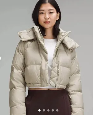 Lululemon Wunder Puff Super-Cropped Jacket thumbnail 1