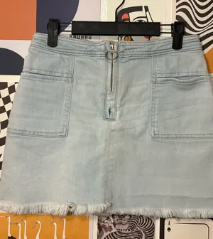 Abercrombie & Fitch Light Wash Denim Mini Skirt – Size 4 thumbnail 1