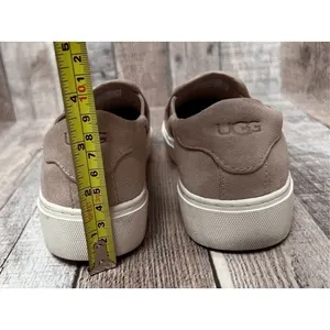 UGG Alameda Slip On Leather Sneaker 6 Pastel Soft Girl Casual Pink‎ Shoe thumbnail 9
