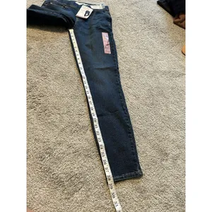 Levi & Strauss Women's Signature Gold Totally Shaping Pull On Skinny 4M 27‎ X 30 thumbnail 4