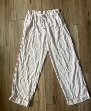 Victoria's Secret Pajama Pants thumbnail 1