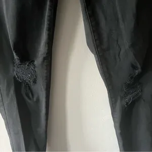 Super Stretch Distressed Black Jeggings Size 6 thumbnail 3