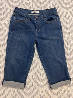 LEVI’S Women’s Blue Denim Jean Capri Pants 6/28 thumbnail 1