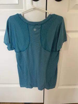 Athleta blue athletic top thumbnail 2