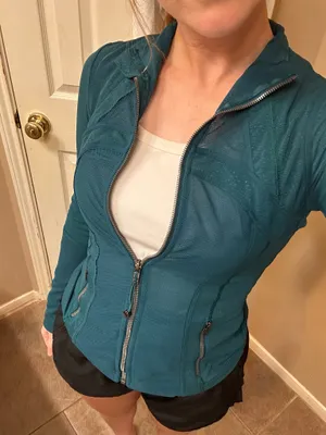 Lululemon Jacket Define thumbnail 1