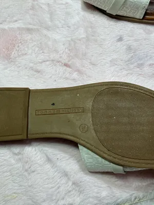 Tommy Hilfiger Cream Slide Mules with Gold Logo Accent thumbnail 4