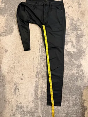 Women’s White House Black Market Skinny Jeans in Black thumbnail 5