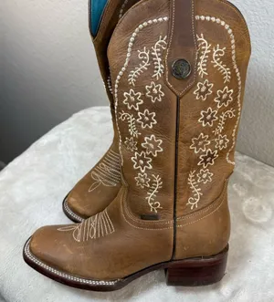 Chaparral Brown Embroidered Western Boots SZ:6.5 thumbnail 1