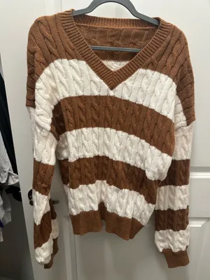 Brown and White Striped Sweater Size M thumbnail 1