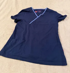 Women’s Urbane Ultimate Navy Scrub Top Size Medium Blue thumbnail 1
