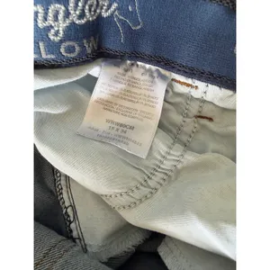 Wrangler Willow Mid Rise Straight‎ Leg Jeans Medium Wash Blue Denim Womens 30x31 thumbnail 9