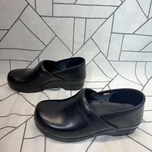 Sanita Professional Clogs‎ Size 40 Black Leather Slip On Comfort Shoes thumbnail 4
