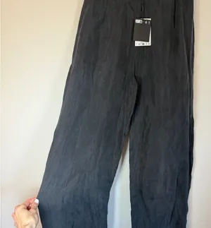 Zara black silky lyocell Pajama Pants Sz small NWT thumbnail 1