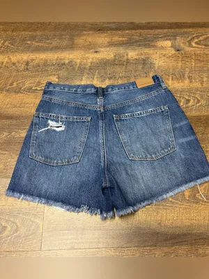 American Eagle 90s Boyfriend Denim Jean Short Womens 6 Distressed Ripped Jorts thumbnail 6