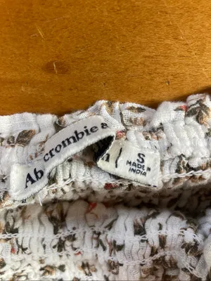 Abercrombie & Fitch Cream Smocked Floral Tie-Strap Camisole Small thumbnail 3