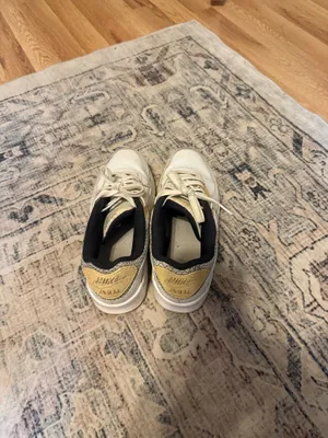 Nike shoes thumbnail 4