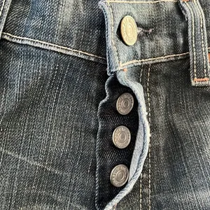 7 for all of Mankind Distressed and Frayed Boycut Button Fly Jeans- Size 27 thumbnail 16