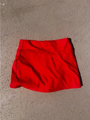 Red athletic skirt built in shorts thumbnail 2