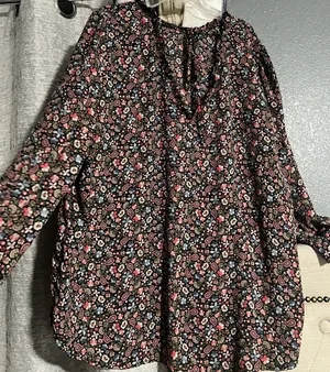 Loft Tie-Back Petite Floral Print Blouse thumbnail 2