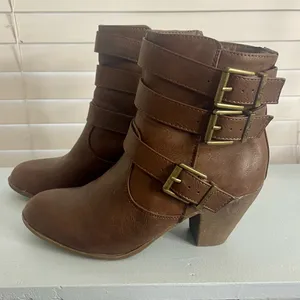 DkDk Brown Ankle Boots. Size 8 thumbnail 3