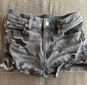 American Eagle Shorts Jean Black Ripped thumbnail 1