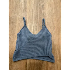 Aerie Women Small Dusty Blue Ribbed Wrap Front Knit Camisole‎ Cropped Tank Top thumbnail 2