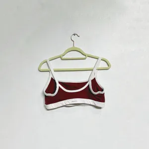 Athleta Garnet Square Neck Sports Bra Sz M thumbnail 9