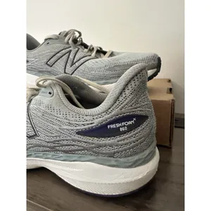 New Balance Womens 860v12 Running Shoe Size 10 Fresh Foam thumbnail 3