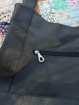 Black Relic Shoulder Bag Leather thumbnail 4