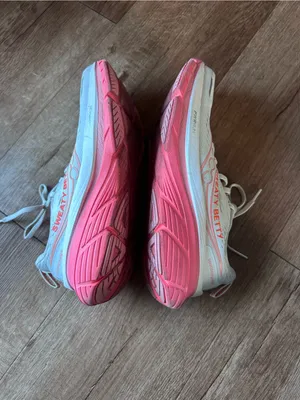 Saucony Women's White & Pink Sweaty Betty Running Shoes thumbnail 3