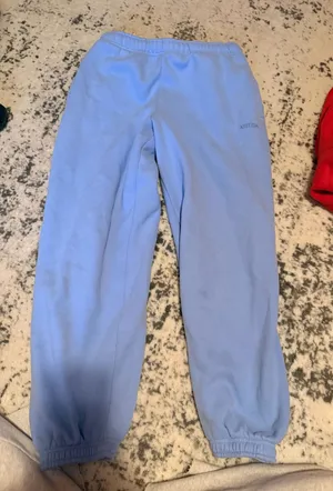 Aritzia Sweatfleece Sweatpants TNA Cozy Fleece Mega Fit thumbnail 1