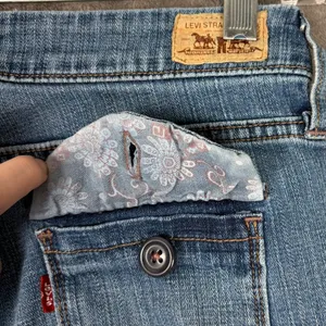 Y2K Levi’s 545 Low Bootcut Jeans Women’s 28x25 Blue Medium Vintage Floral Chic thumbnail 5