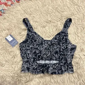 NWT Universal Threads Crop Top size small thumbnail 4