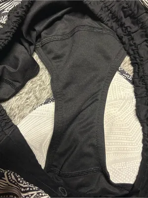 lululemon athletica Black & White Printed Women's Athletic Shorts thumbnail 4