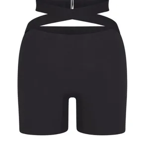 Skims Fits Everybody Wrap Shorts In Onyx S thumbnail 1