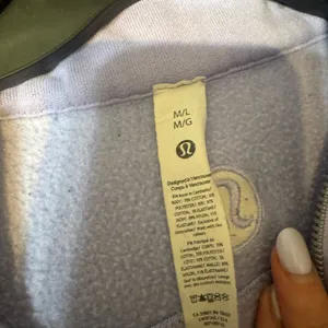 Lululemon Scuba thumbnail 2