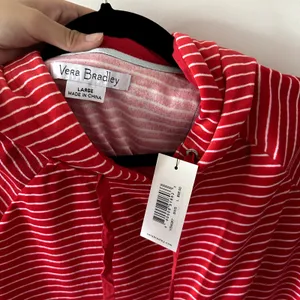 Vera Bradley Red Snow Stripe Polar Velour Pullover Hoodie NWT Size L thumbnail 5