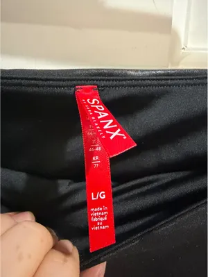 Spanx Faux Leather Leggings Size Large Black thumbnail 3