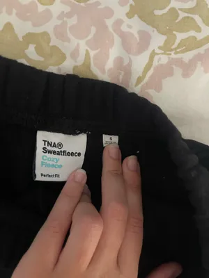 TNA Aritzia Shorts Cozy Fleece thumbnail 2