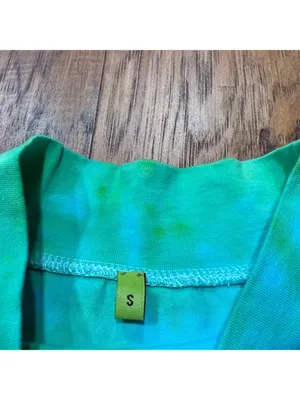 Kiss My Putt NWT women’s tie dye golf tops thumbnail 4