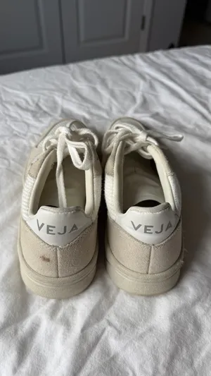VEJA V-10 Sneakers Pure Calcaire Cream Beige Suede thumbnail 4