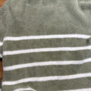 Bailey 44 Sweater Sz Medium Mock Neck Soft Pullover Stripped Fuzzy‎ Knit thumbnail 2