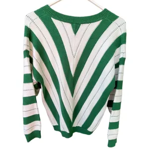 Pretty Garden size S green and white V neck sweater thumbnail 3