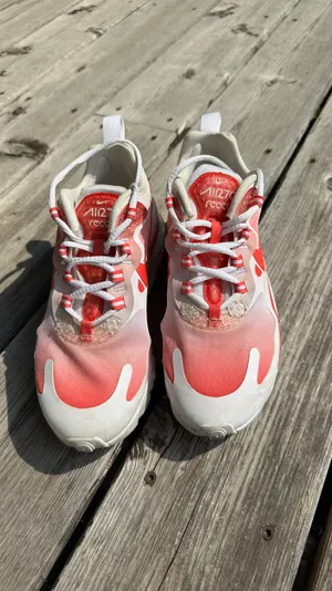Nike Air Max 270 React thumbnail 2