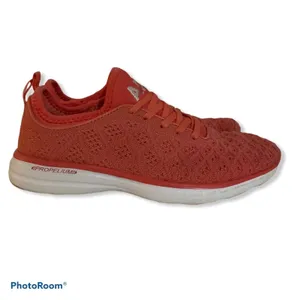 APL TechLoom Phantom‎ Red Coral Knit Running Shoes Sneakers Womens 6.5 thumbnail 2