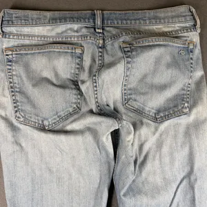 Rag & Bone Dre Boyfriend Jeans Womens 28 Blue Light Wash Mid Rise Distressed thumbnail 12