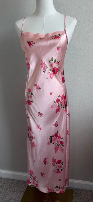 Y2K Cruz Pink Floral Satin Maxi Slip Dress Cowl Neck Coquette Barbiecore thumbnail 1